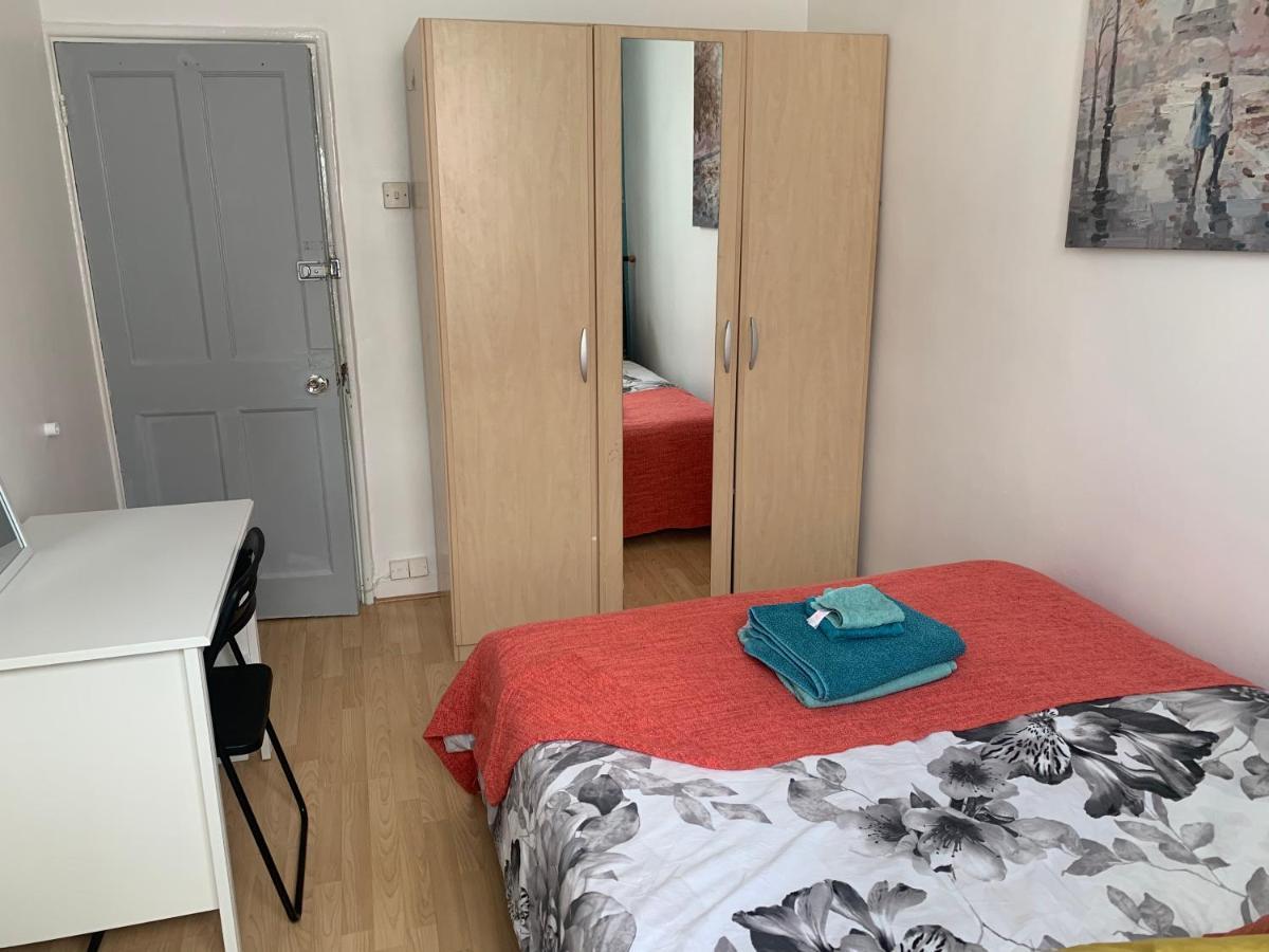 Stunning 3 Bedroom Flat In Stockwell London Exterior foto